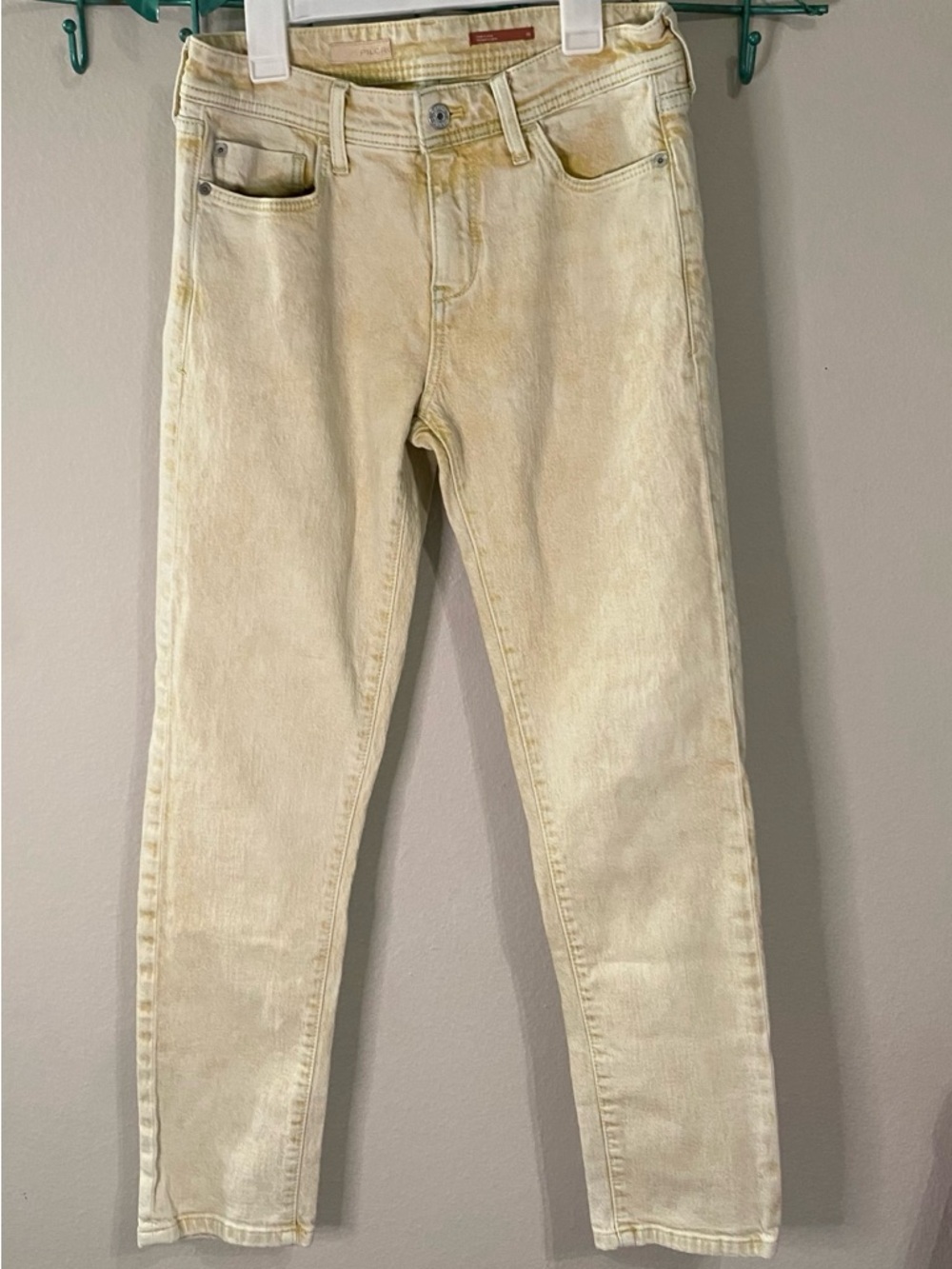 PILCRO BOYFRIEND SLIM HIGH RISE JEANS